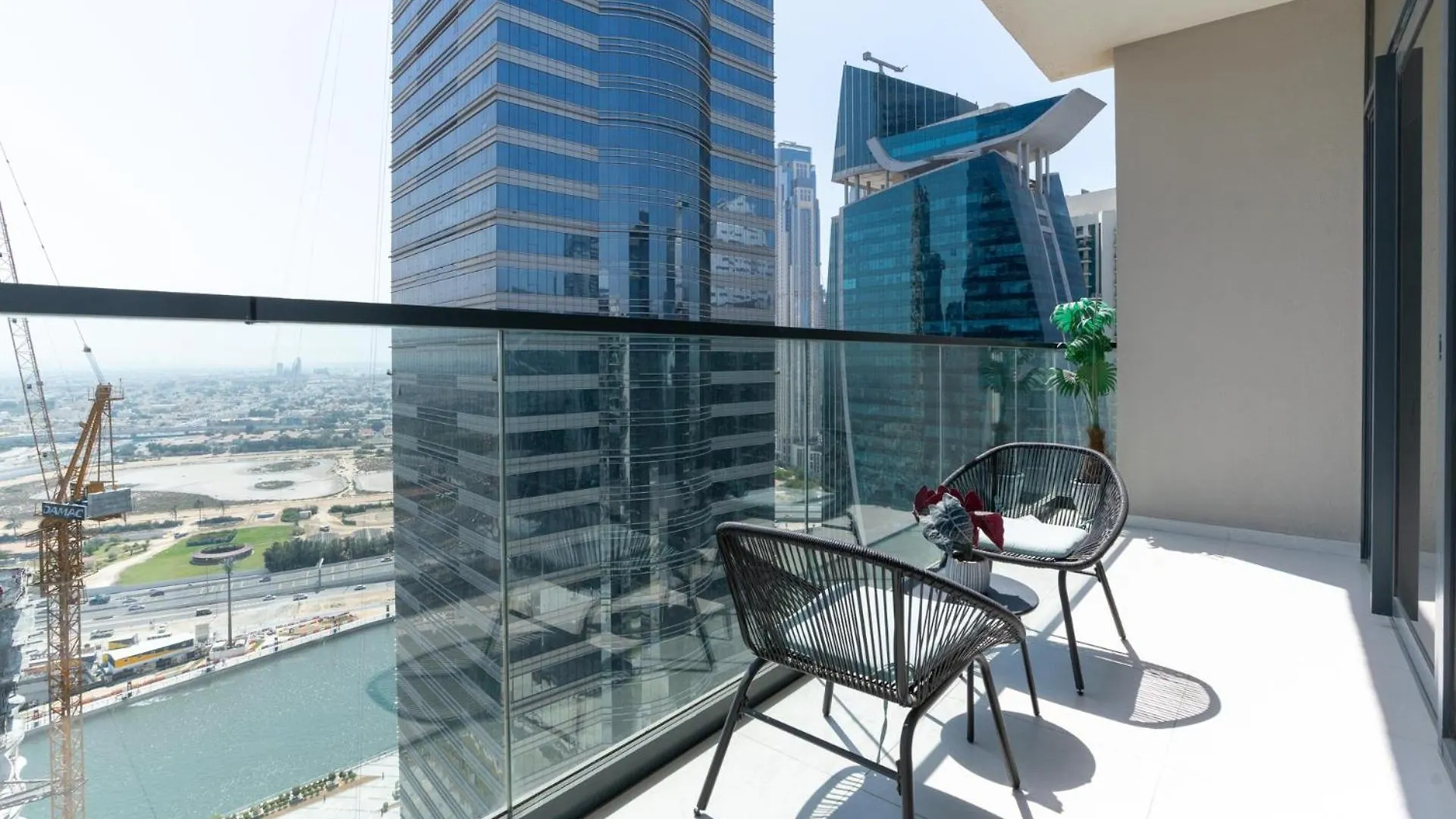 Sleek & Modern 1-Bed In Zada Tower Business Bay Apartment Dubai