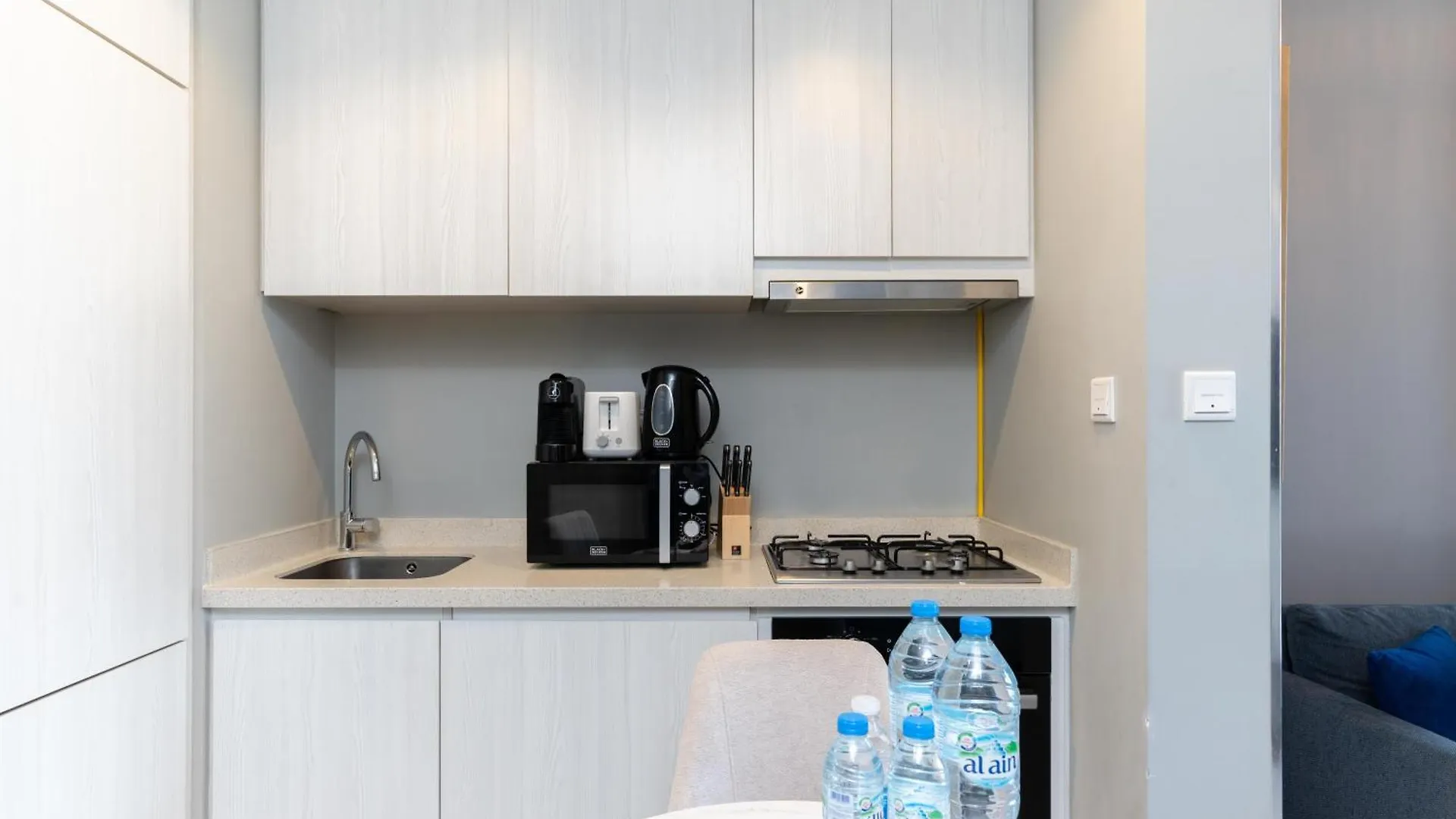 Sleek & Modern 1-Bed In Zada Tower Business Bay Apartment Dubai 0*,  United Arab Emirates