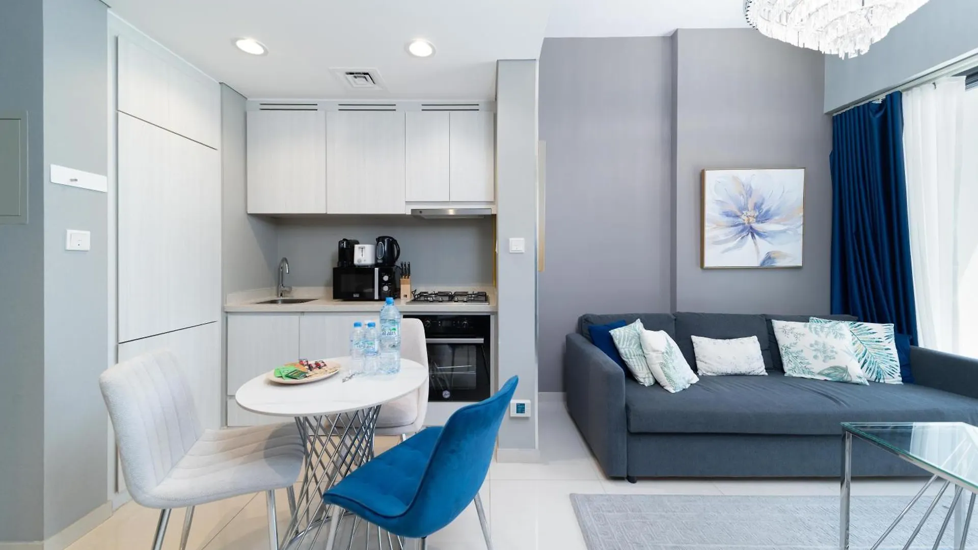 Sleek & Modern 1-Bed In Zada Tower Business Bay Apartment Dubai